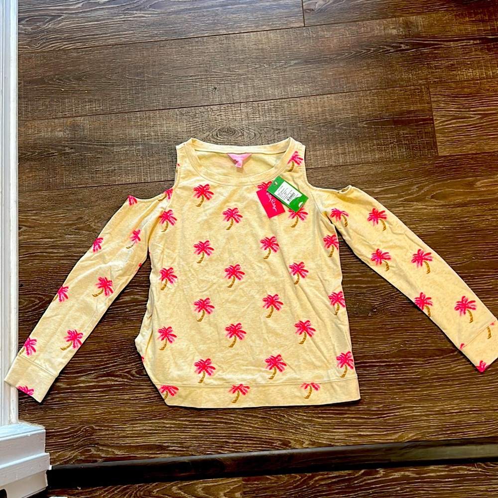Lilly Pulitzer size small shirt new w tags long sleev